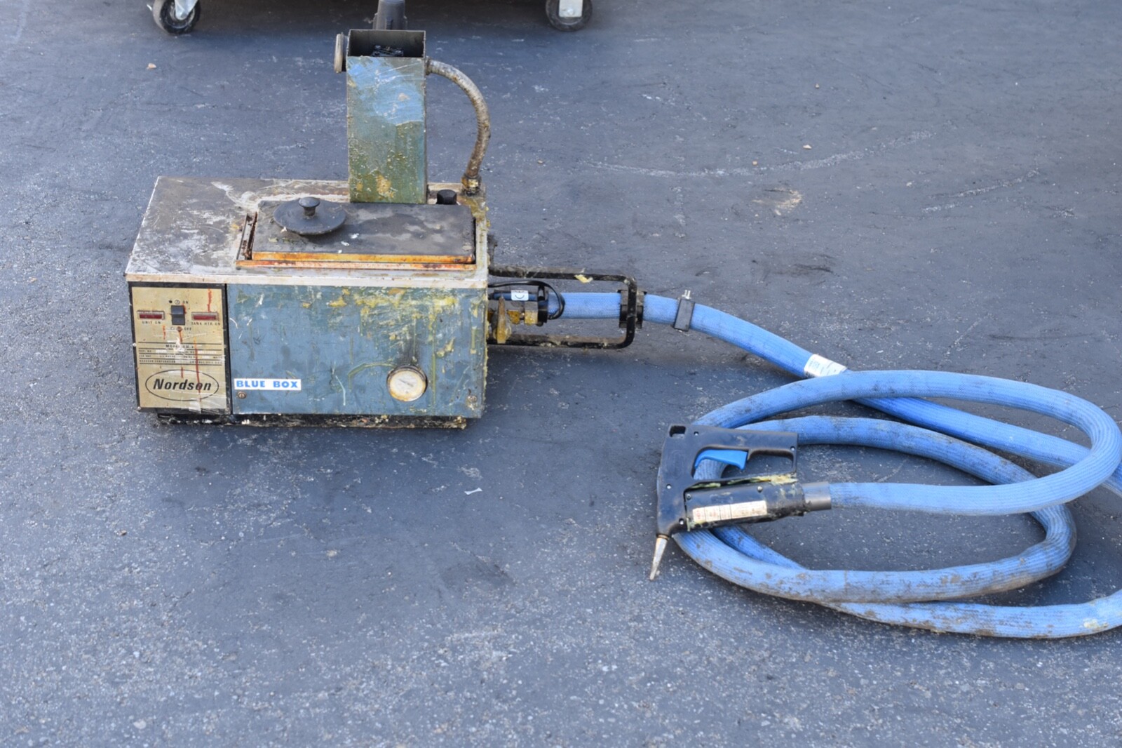 Nordson hot glue machine HM V