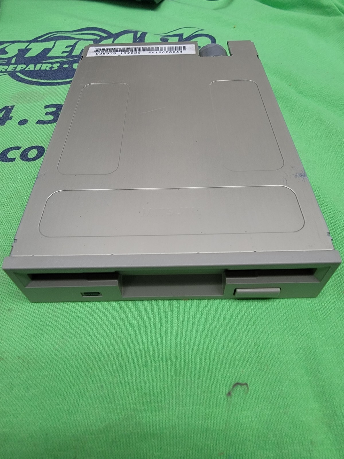 MITSUMI 3.5 1.44MB Internal Floppy Drive D359T5