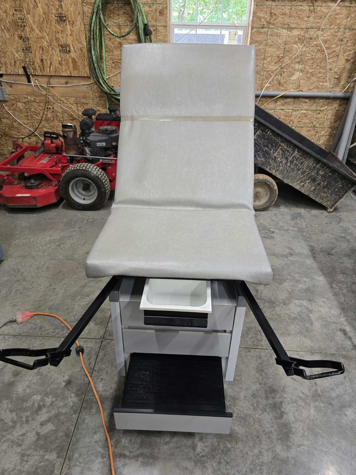 ENOCHS Excel 71-01 Medical Examination Table with Storage Drawers.