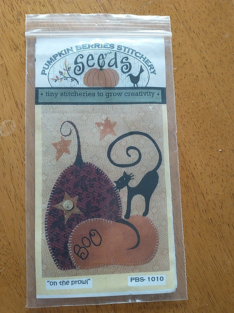 Pumpkin Berries Stitchery PBS 1010 On The Prowl Pattern NEW Halloween Fall Cat