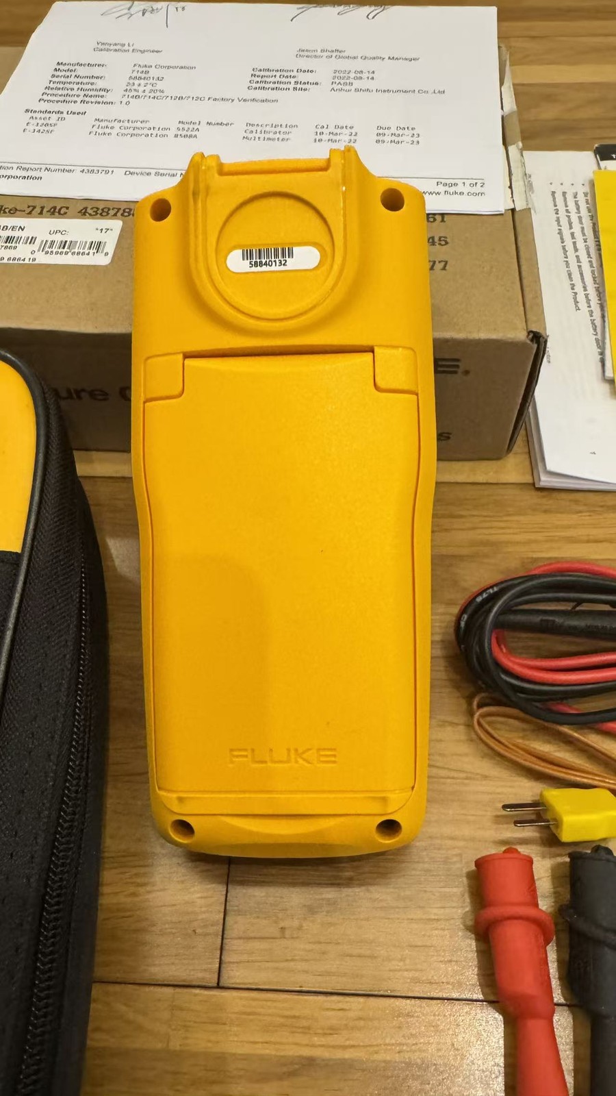 Fluke 714B Thermocouple Calibrator, New