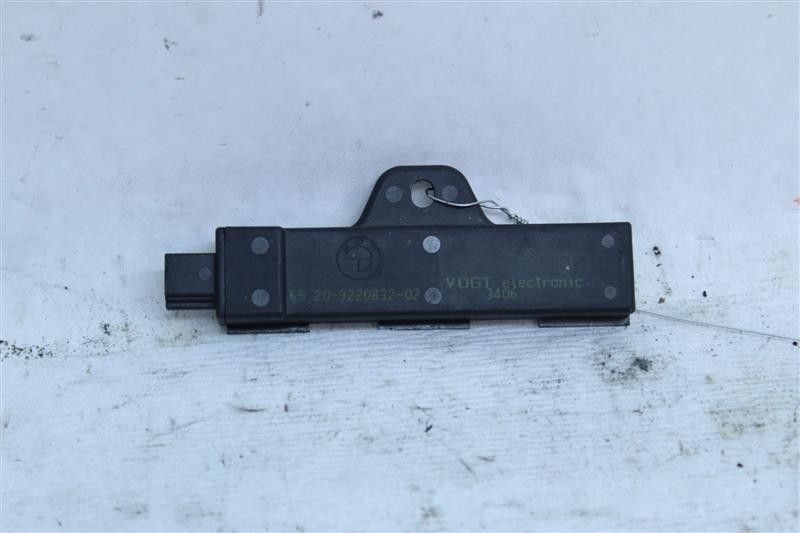 Used Antenna fits: 2011 Bmw 535I Grade A