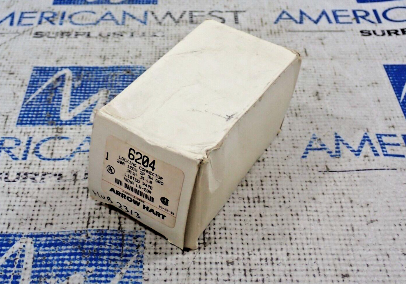 Arrow Hart 6204 Locking Connector 20A 125V 2P 3W NEMA L5-20R