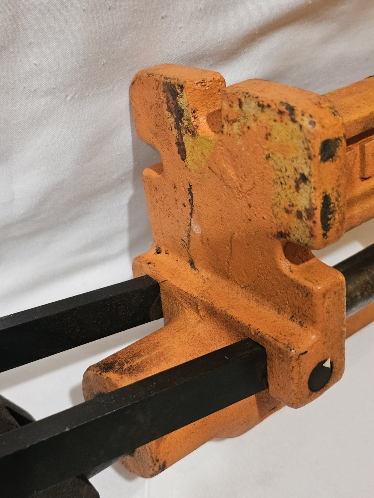 LYMAN ORANGE CRUSHER RELOADING PRESS CAST IRON SINGLE STAGE VINTAGE
