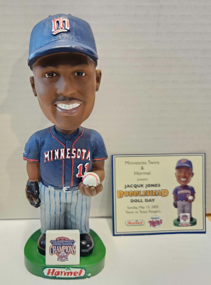 Jacque Jones Bobblehead Minnesota Twins w/Authentication Card & Original Box