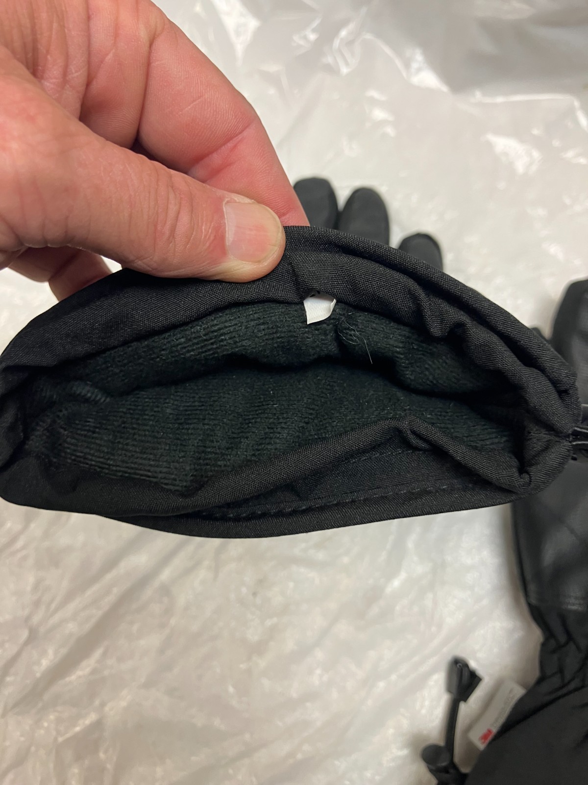 Mens Black Gloves 3M Thinsulate Lined Medium NEW