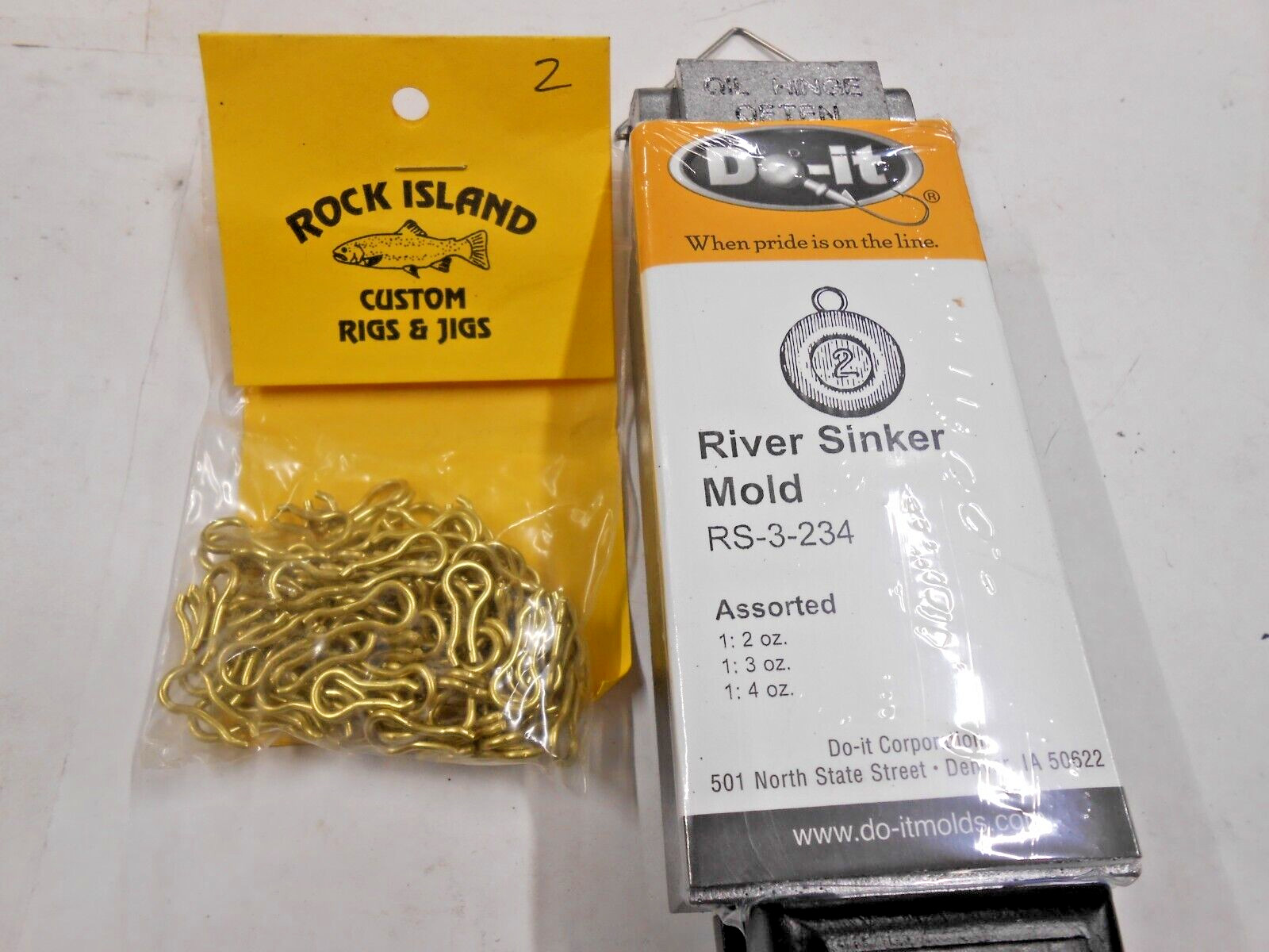 3179 Do-It River Sinker Mold 2, 3, 4 oz 100 # 2 brass wire eyes included