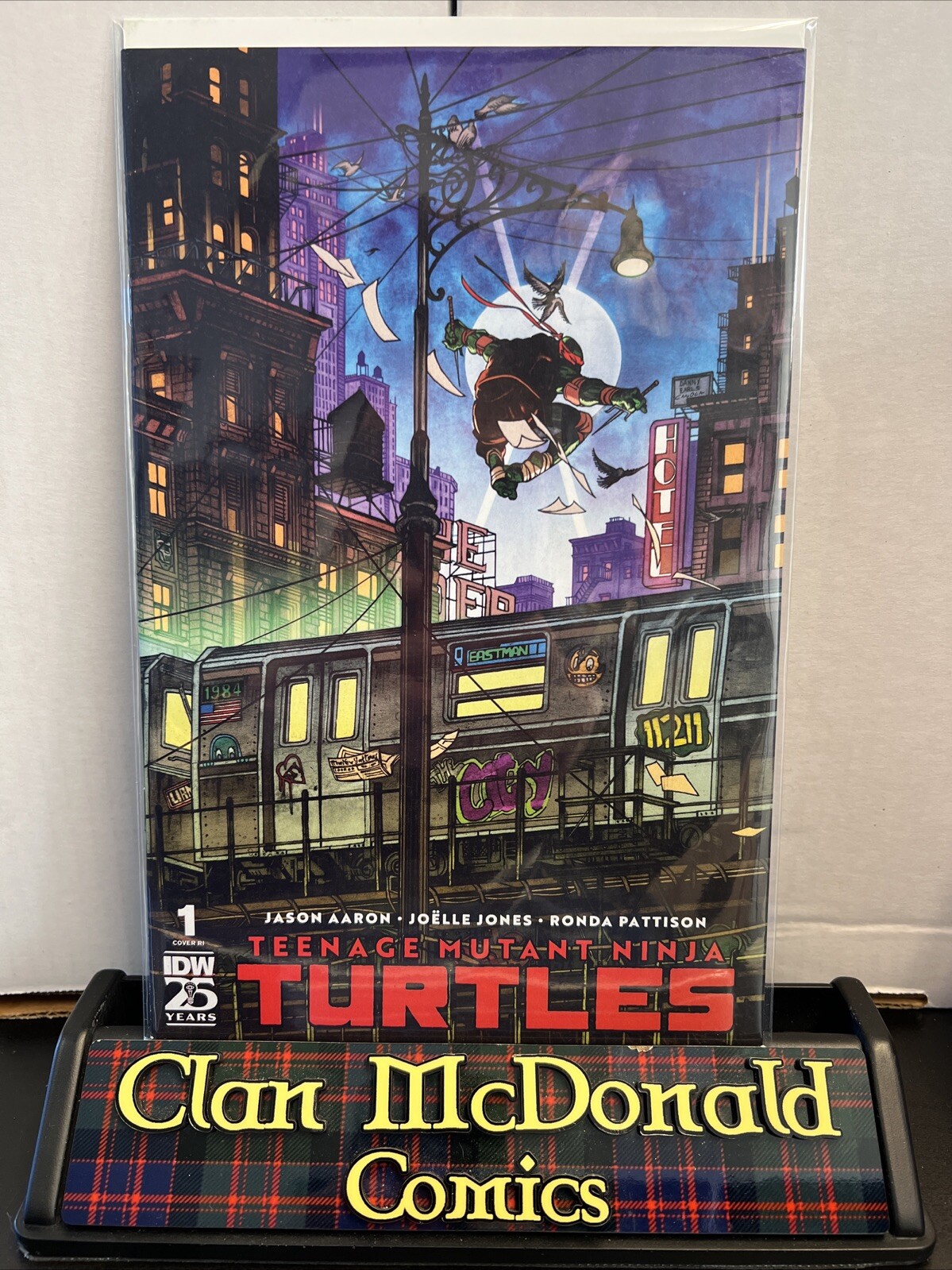 Teenage Mutant Ninja Turtles #1 IDW Publishing 1:25 Danny Earls Cover