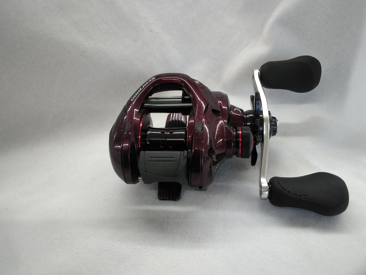SHIMANO 14 SCORPION 200 Baitcast Reel