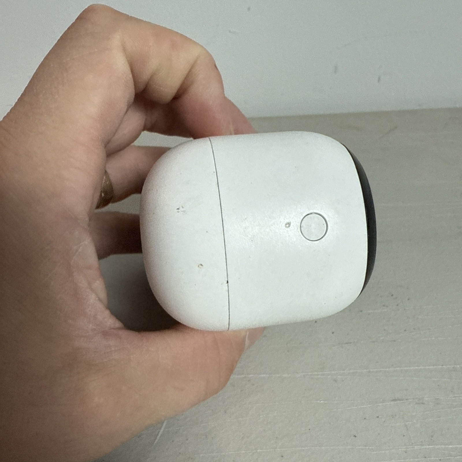 Arlo Essential Outdoor 2nd Gen Add-On 2K Wireless Security Camera White