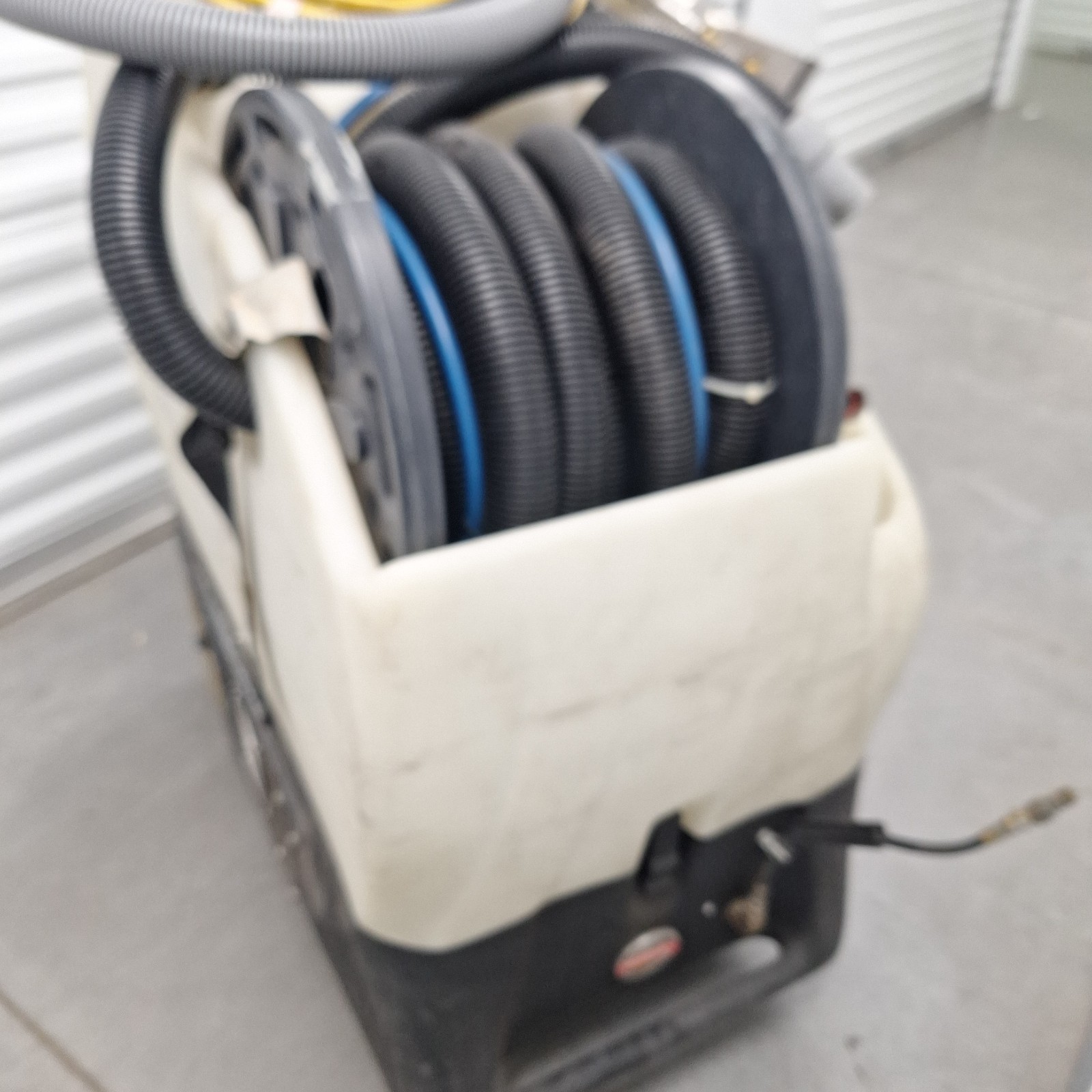 US Products King Cobra 1200 Heated Carpet Extractor/Multi-Surface Cleaner