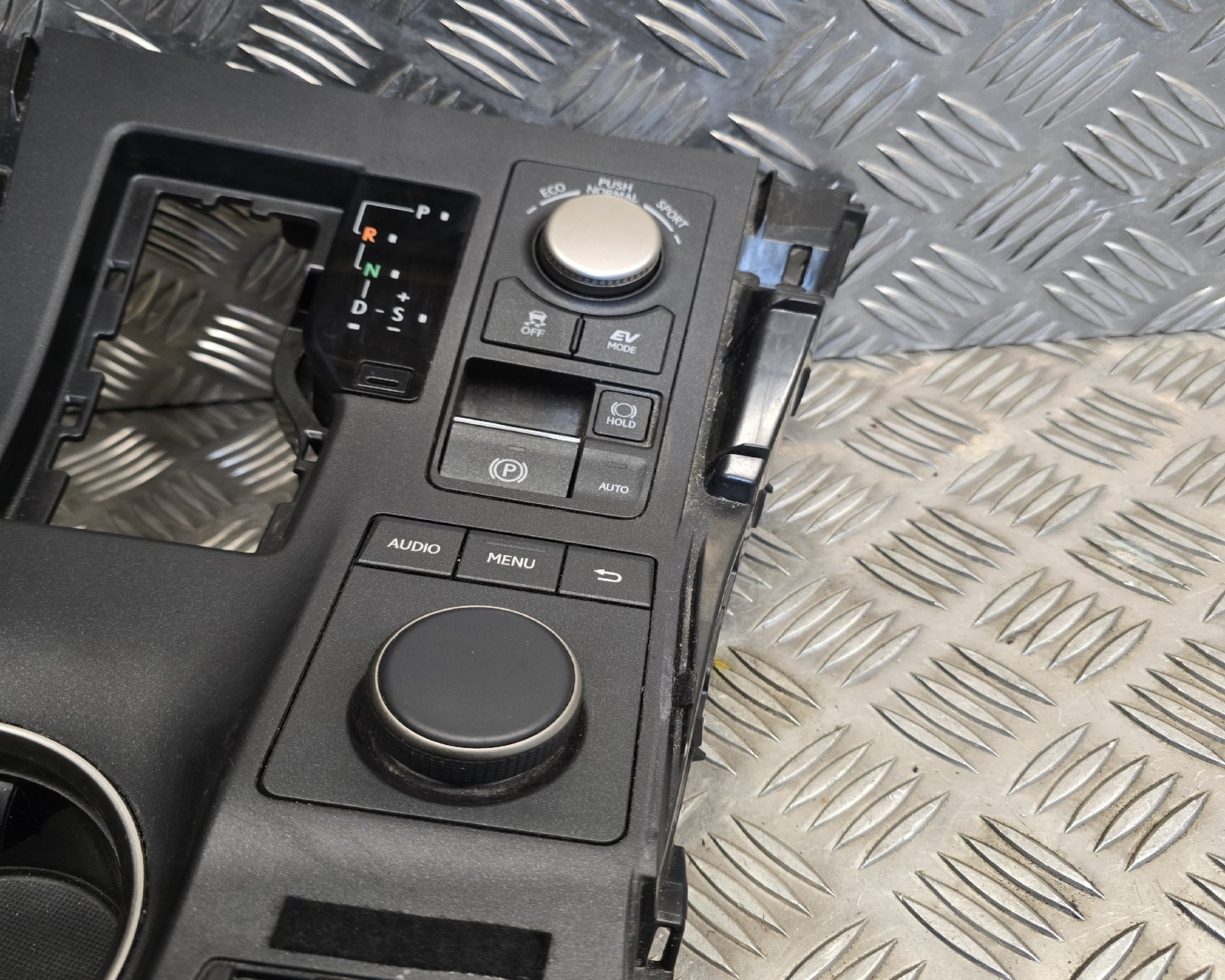 Lexus Nx 300H 2014-2021 Centre Console Surround/cup Holder
