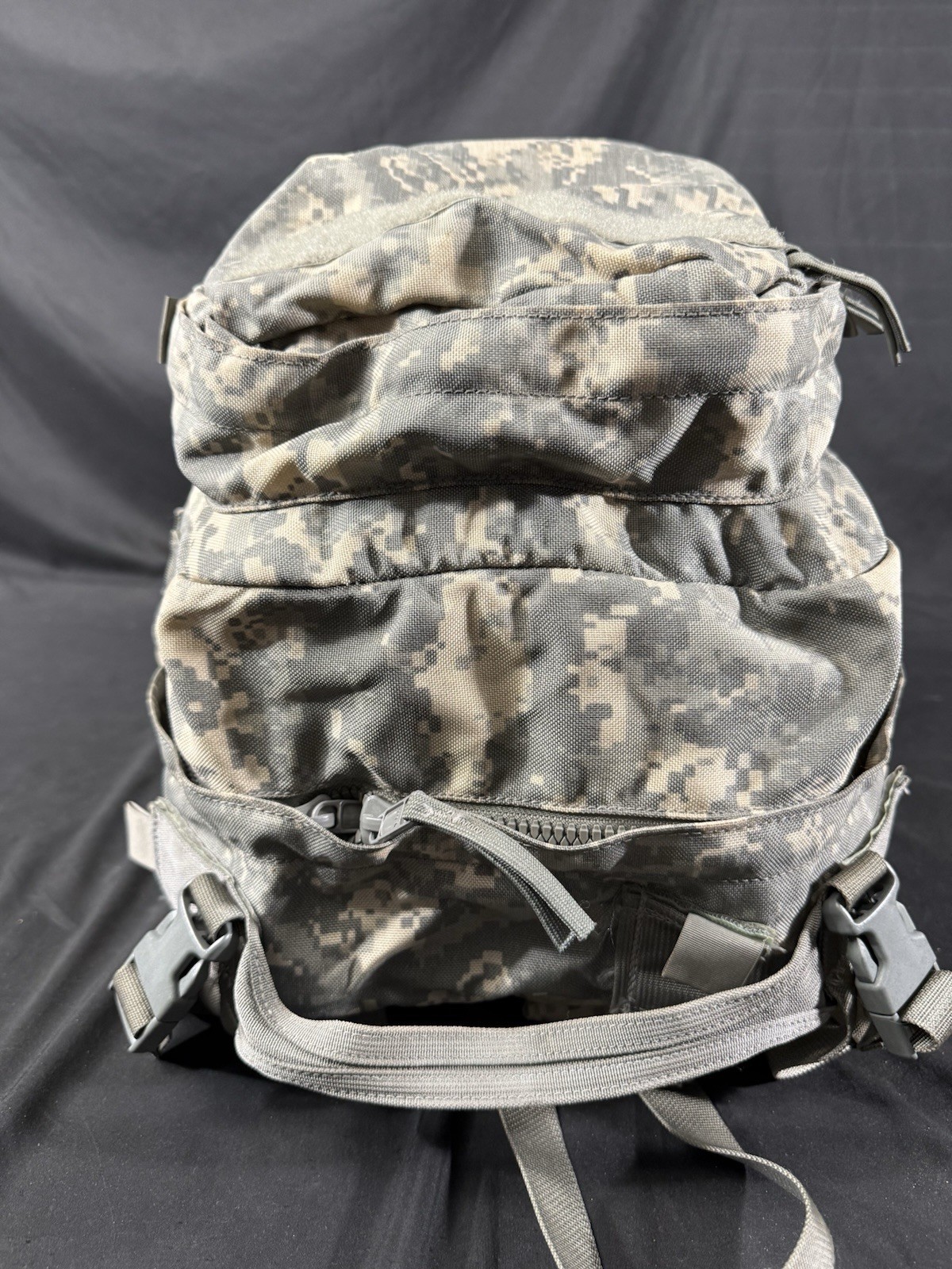 ACU Molle II Medium Ruck Pack Rucksack Complete W/ Straps, Frame & Kidney Pad