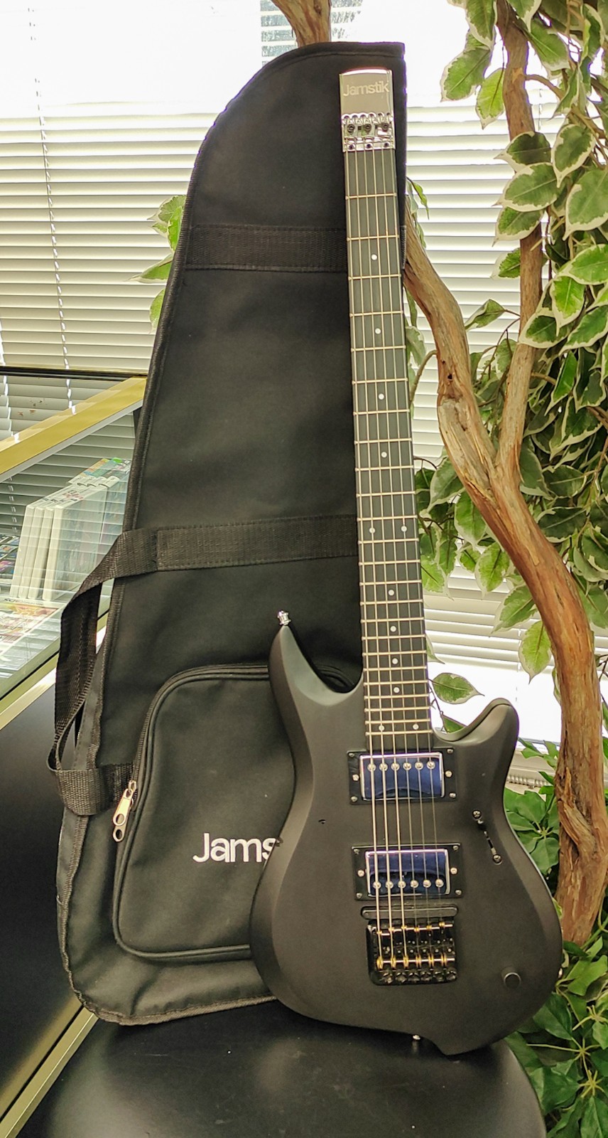 Jamstik Studio MIDI Guitar - Matte Black B-Stock 24 Fret w/ Original Gig Bag