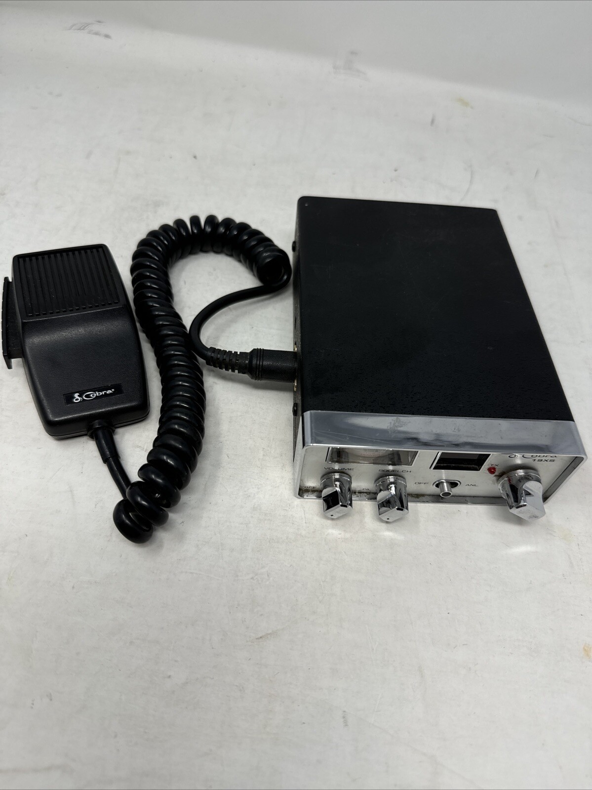 Vintage Cobra 19 XS CB Radio Trucker's Citizen's Band