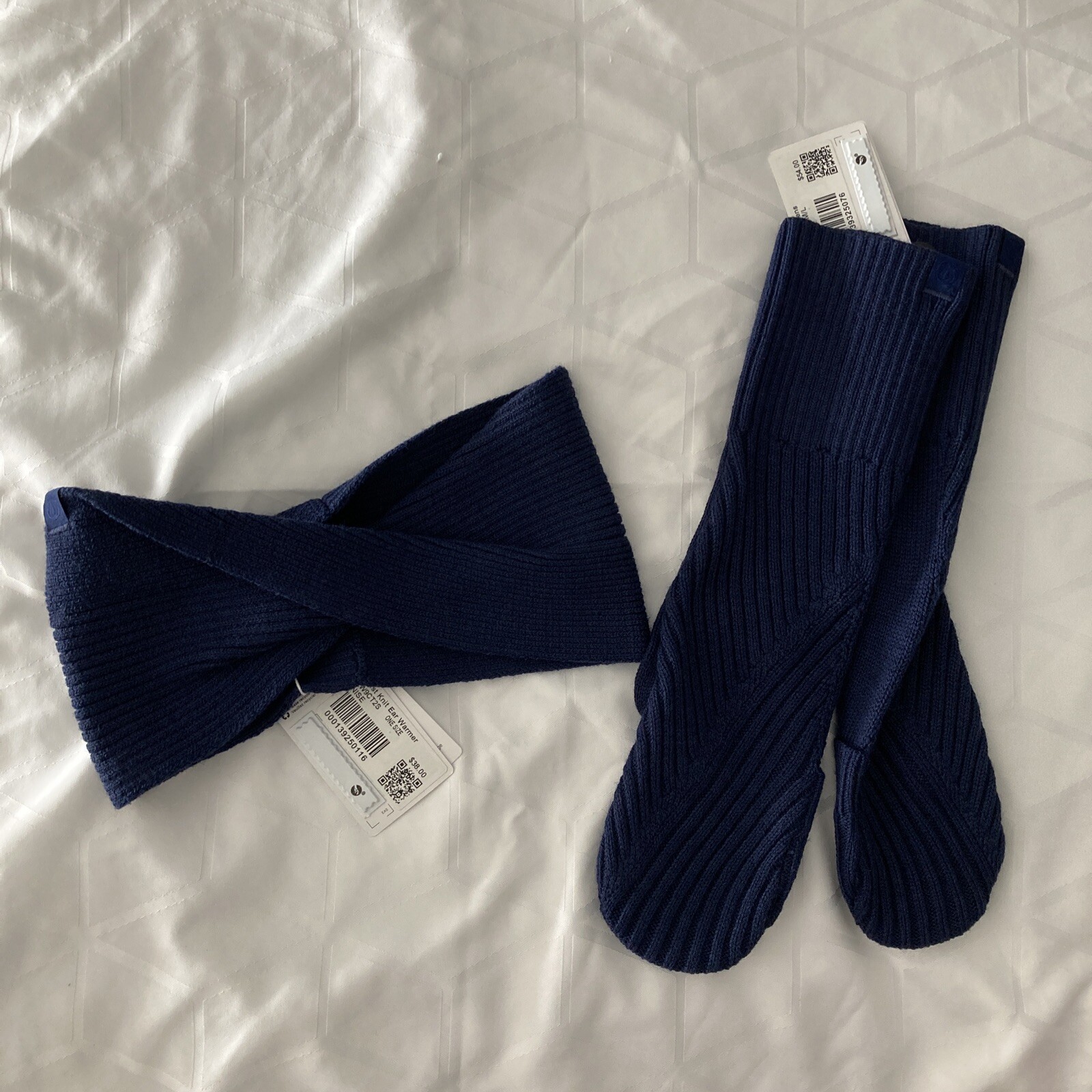 NWT Lululemon Twist Knit Ear Warmer (OS) And Mittens (M/L) Navy Blue MSRP $ 92
