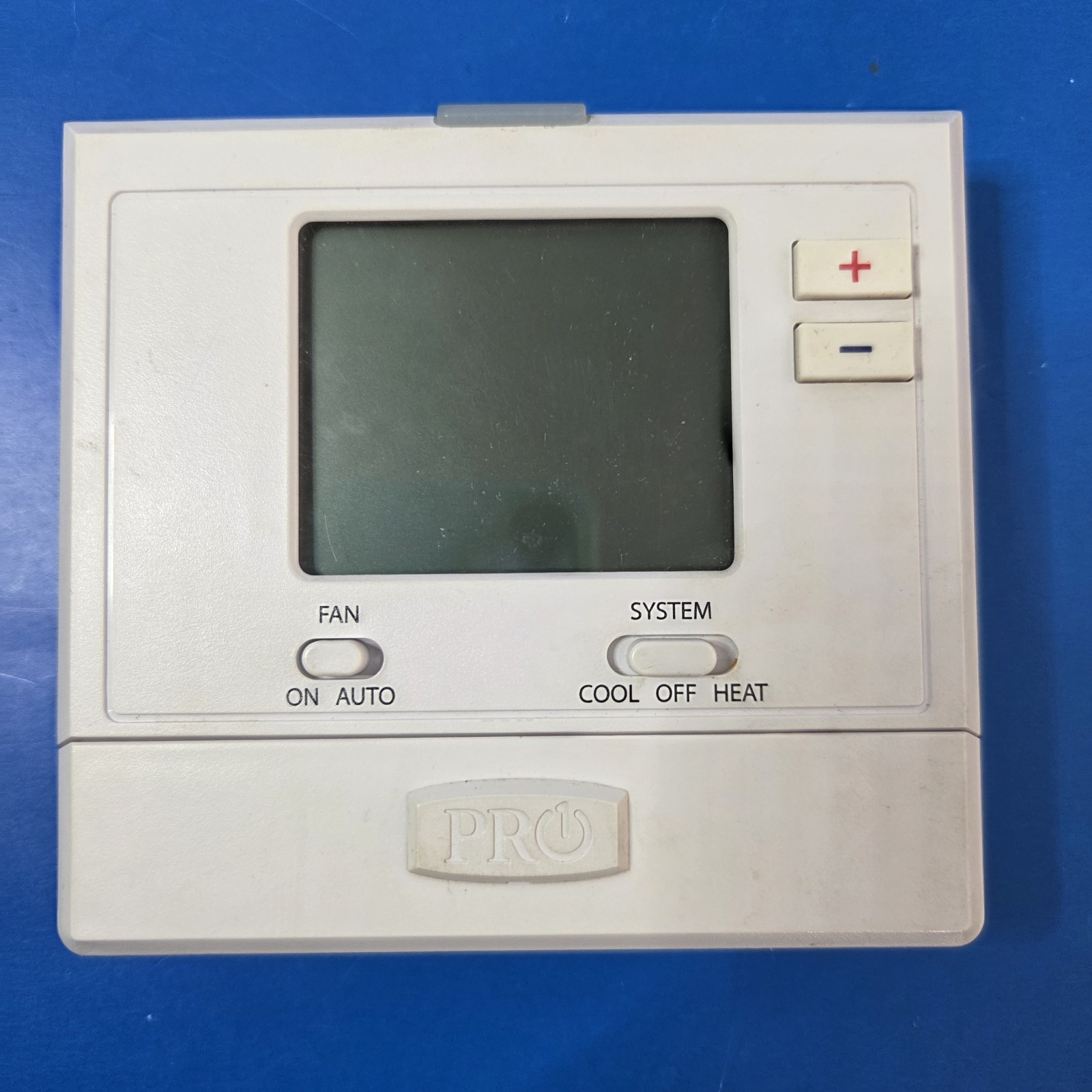 Pro1 IAQ T701 Digital Non-Programmable Thermostat Not Tested, Working or Parts