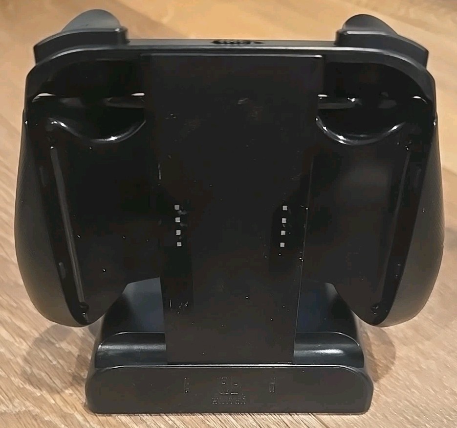 PDP Pro Charging Grip Charger Case Stand for Nintendo Switch Controller 👌