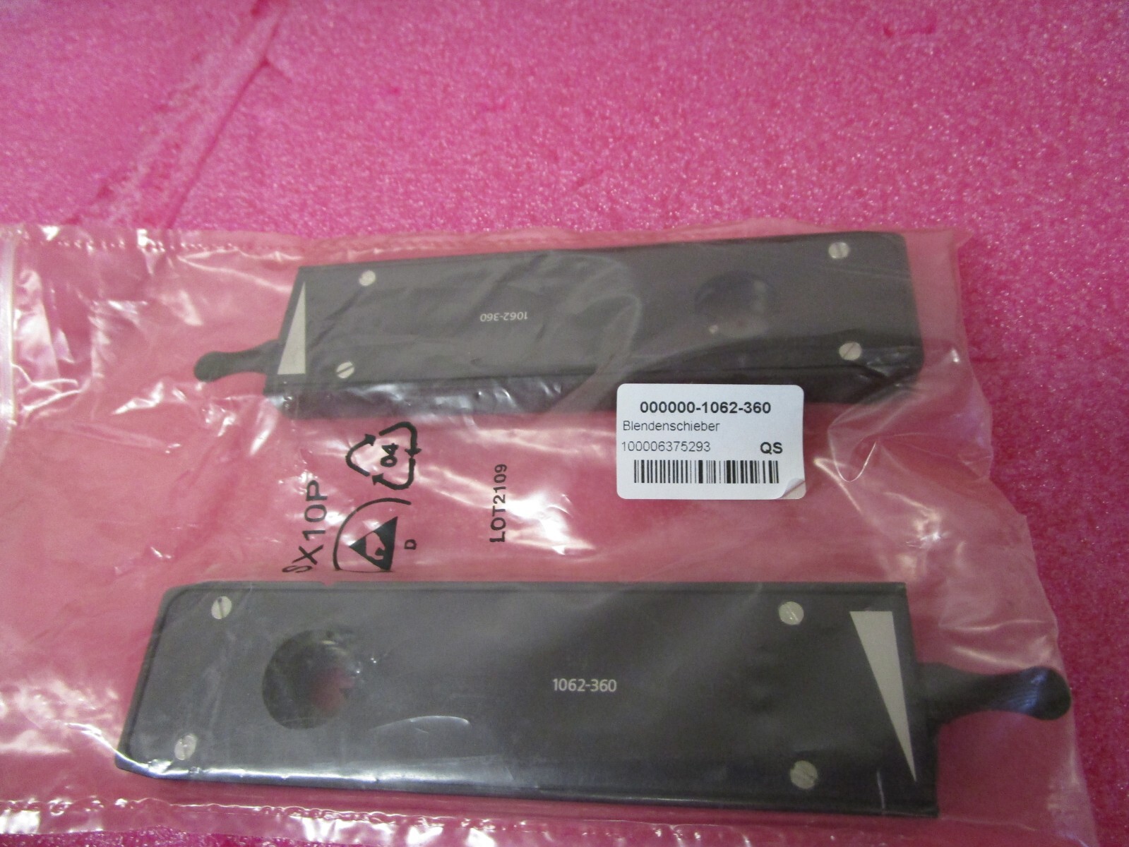NEW Opened Box! Qty (2) ZEISS Microscope Iris Stop Slider for Incident-Light Eq