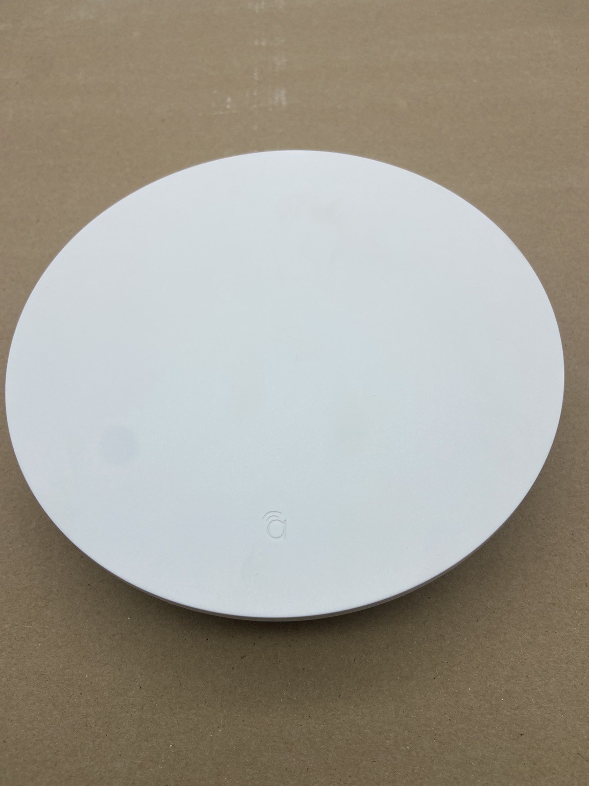 Araknis Networks AN-510-AP-I-AC Indoor Wireless Acess Point (WAP) L572