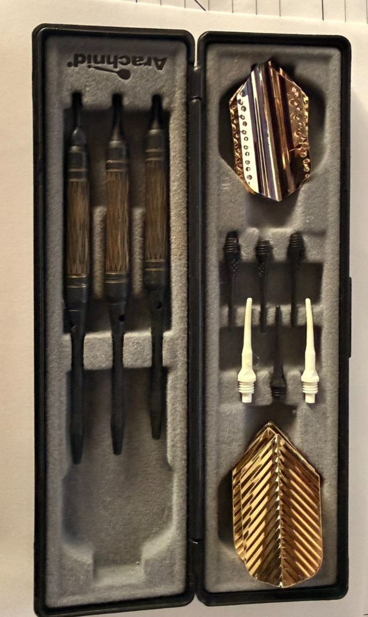 ARACHNID SOFT TIP DARTS with Brass Collar, includes extra tips