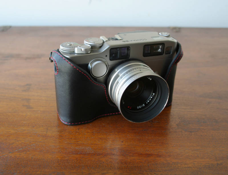 Mr. Zhou Black Leather Half Case with Red Stitching for Contax G2 Camera