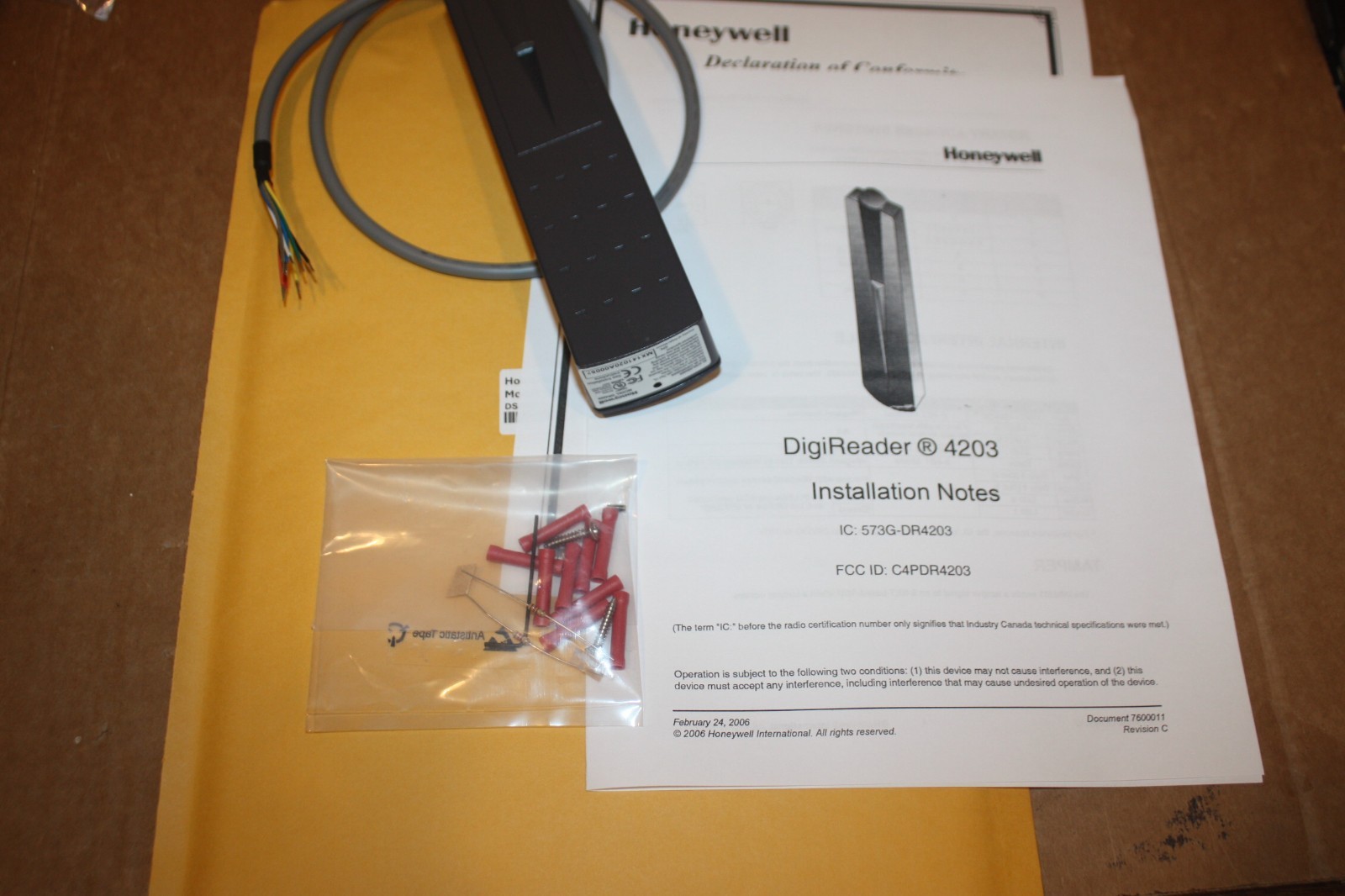 Honeywell Security Digireader DR4203 Proximity mullion card Reader 92042030000