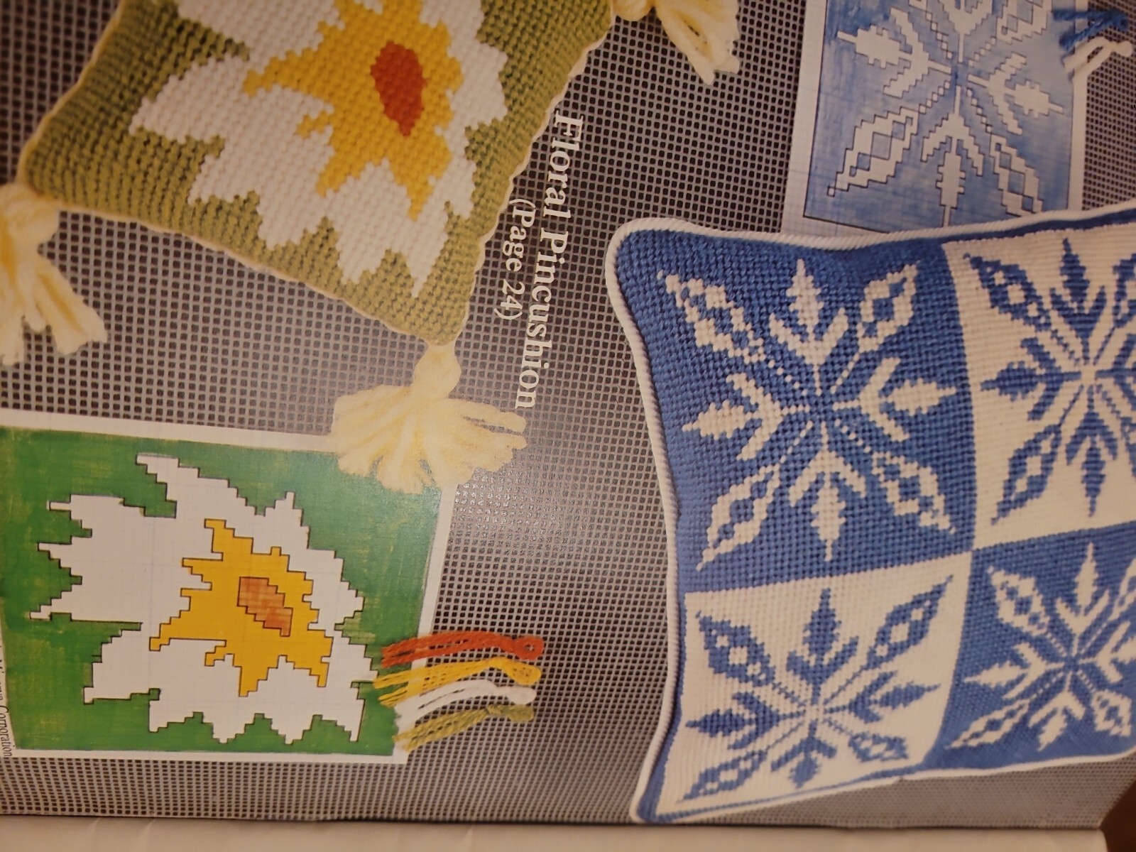 Columbia Minerva Beginner's Needle Point Pattern Book Boyle Yarn Craft NOTE: B2