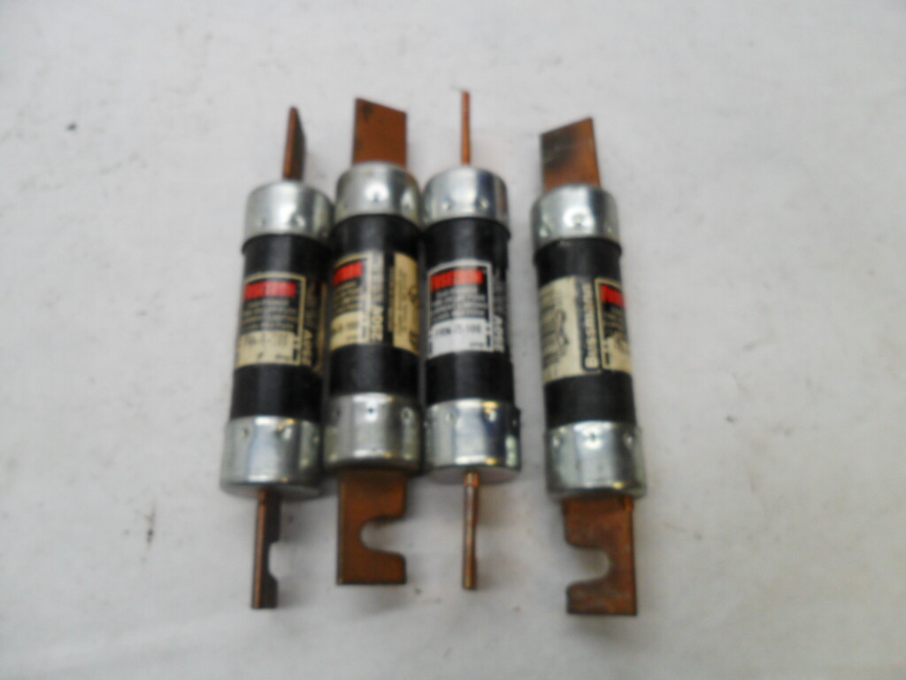 LOT OF 4 BUSSMANN FRN-R-100 FUSETRON DUAL ELEMENT TIME DELAY FUSES 250V