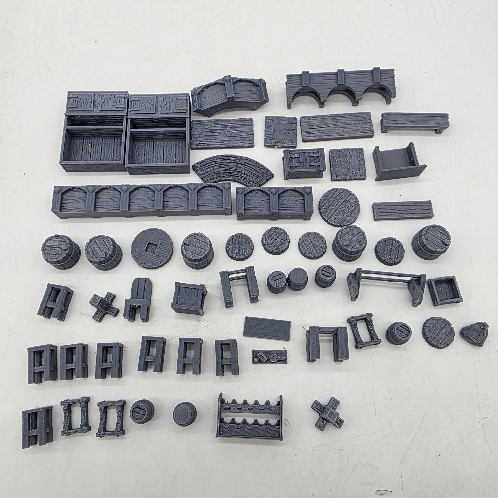 Fantasy Tavern Dungeon Terrain Lot Small Gray Plastic RPG Scatter Unpainted