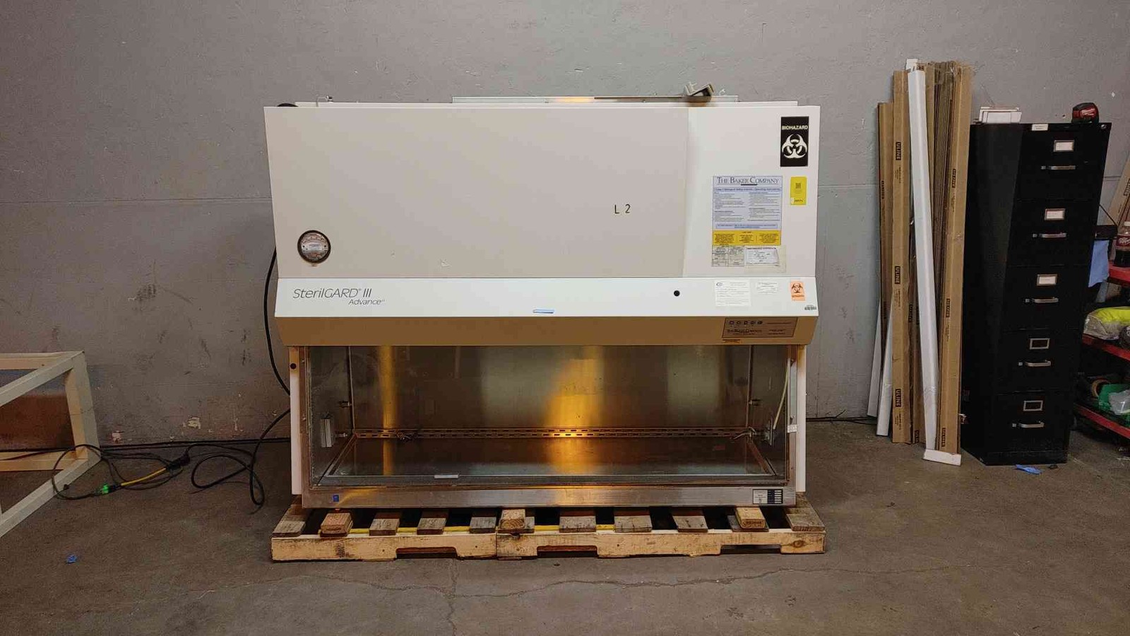 The Baker Company SterilGard III Advance Biological Fume Hood 115V 15.1A SG603