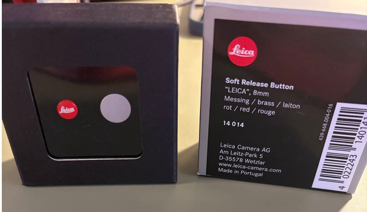 Genuine Leica M-System Soft Release Button 8mm Red with "Leica" lettering #14014