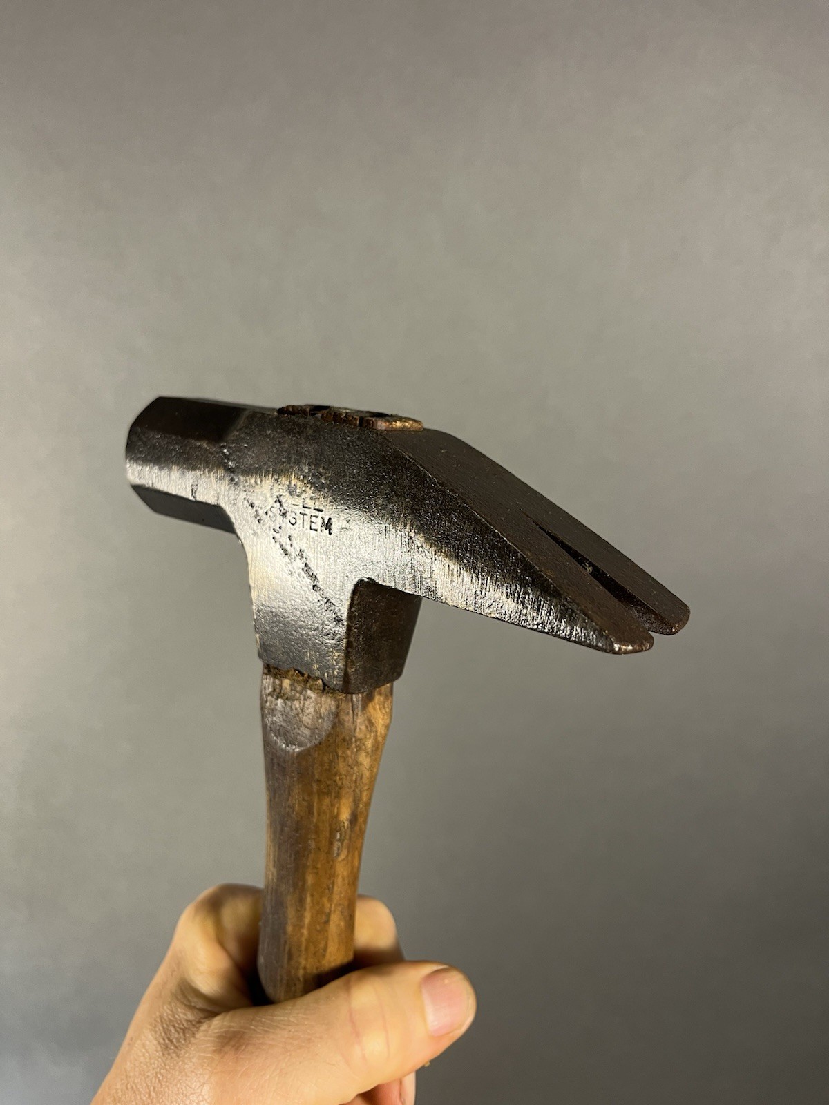 2 Lb. 8 Oz. (Made in USA) BELL SYSTEM Straight Peen Hammer / Linemans