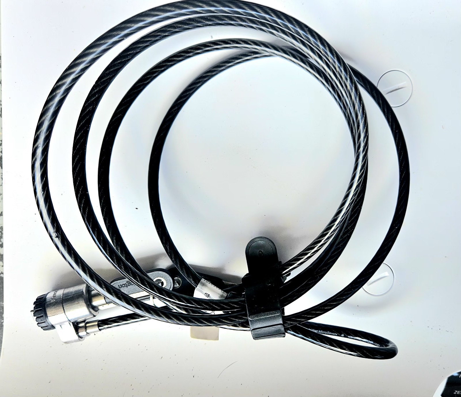 Kensington Lenovo Kensington Microsaver Security Cable Lock (73P2582)