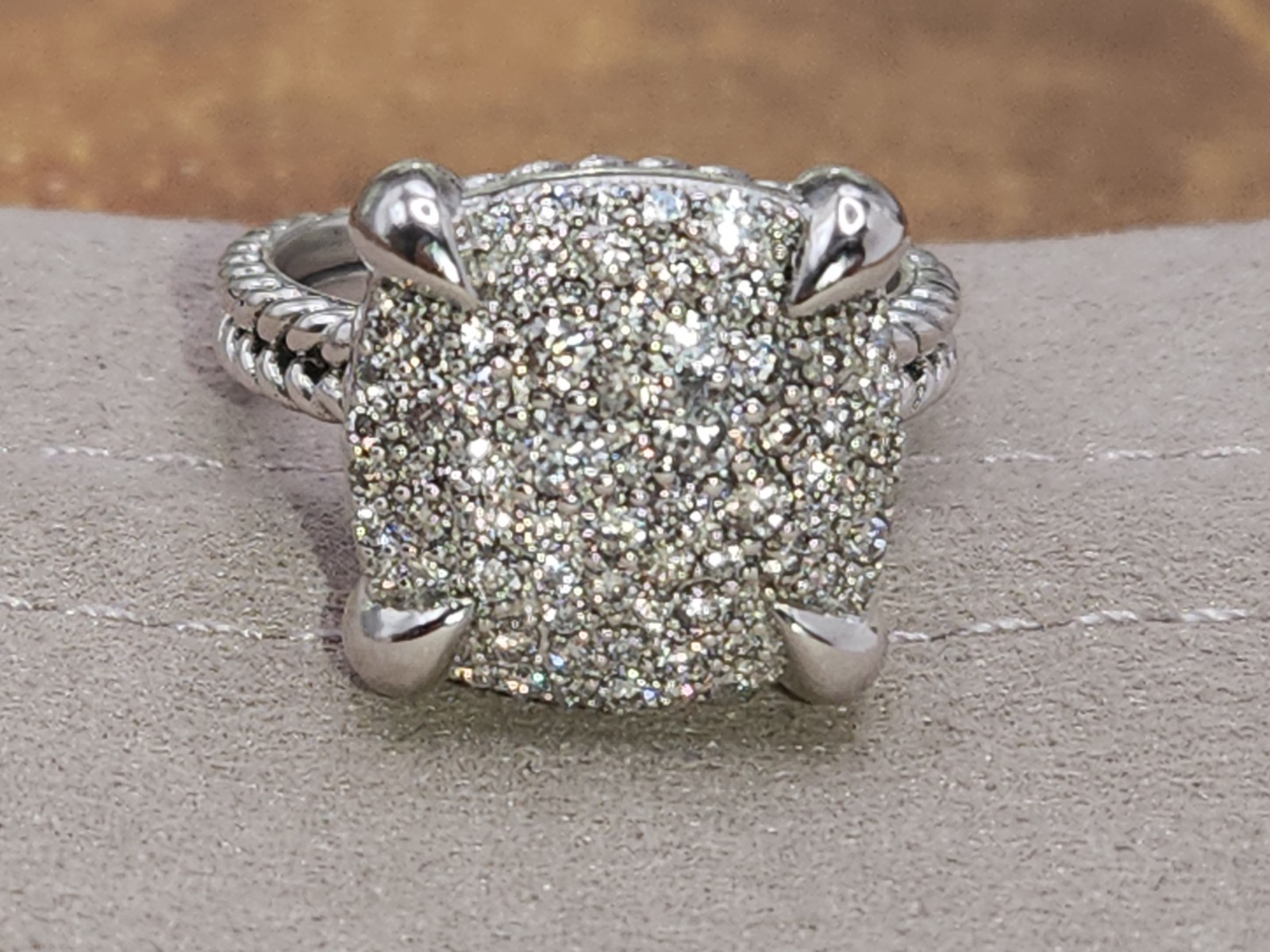 David Yurman 925 Sterling Silver Pavé chatelaine Ring Size 7.5 11x11 mm