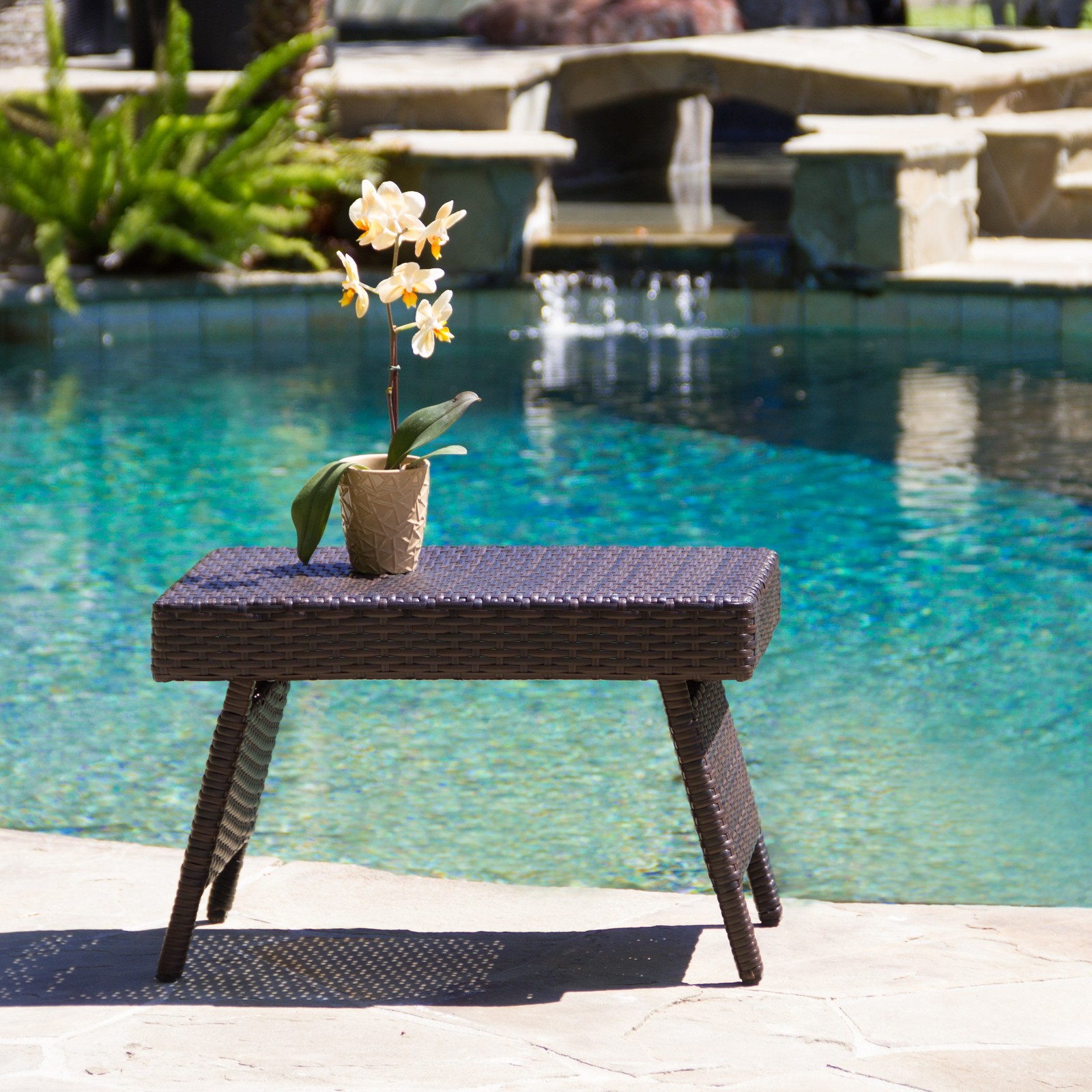 PE WICKER SNACK TABLE