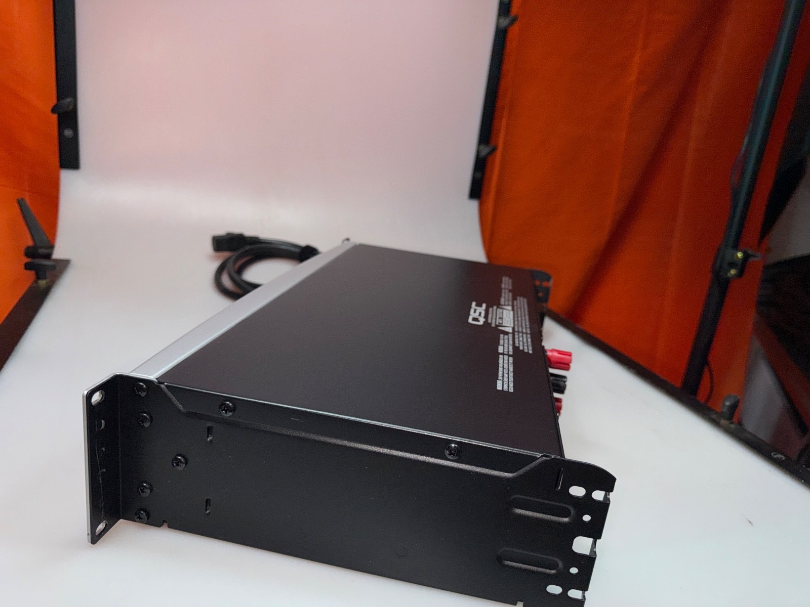 QSC GXD 8 2ch Digital Amplifier W/ Onboard DSP