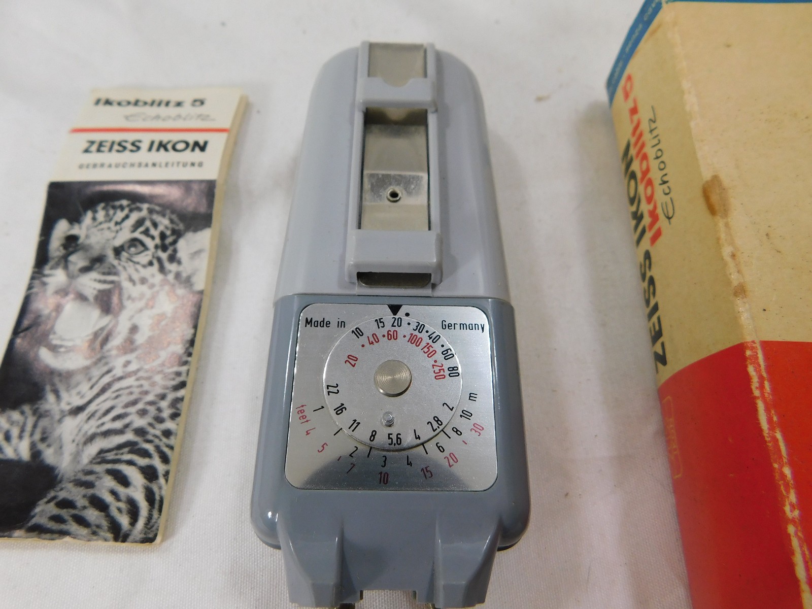 Zeiss Ikon Ikoblitz 5 Echoblitz Cold Shoe Mount Flash Unit in Box