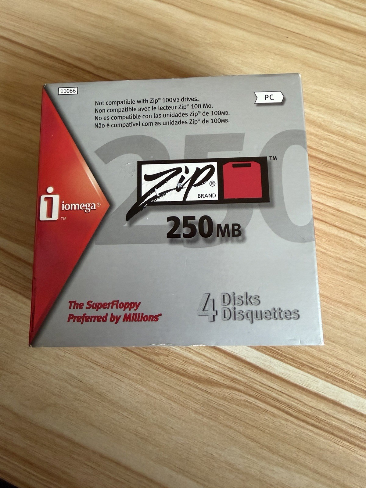 Iomega 11067 Zip 250 MB Disks Mac Formatted 4-pack NIP New Sealed