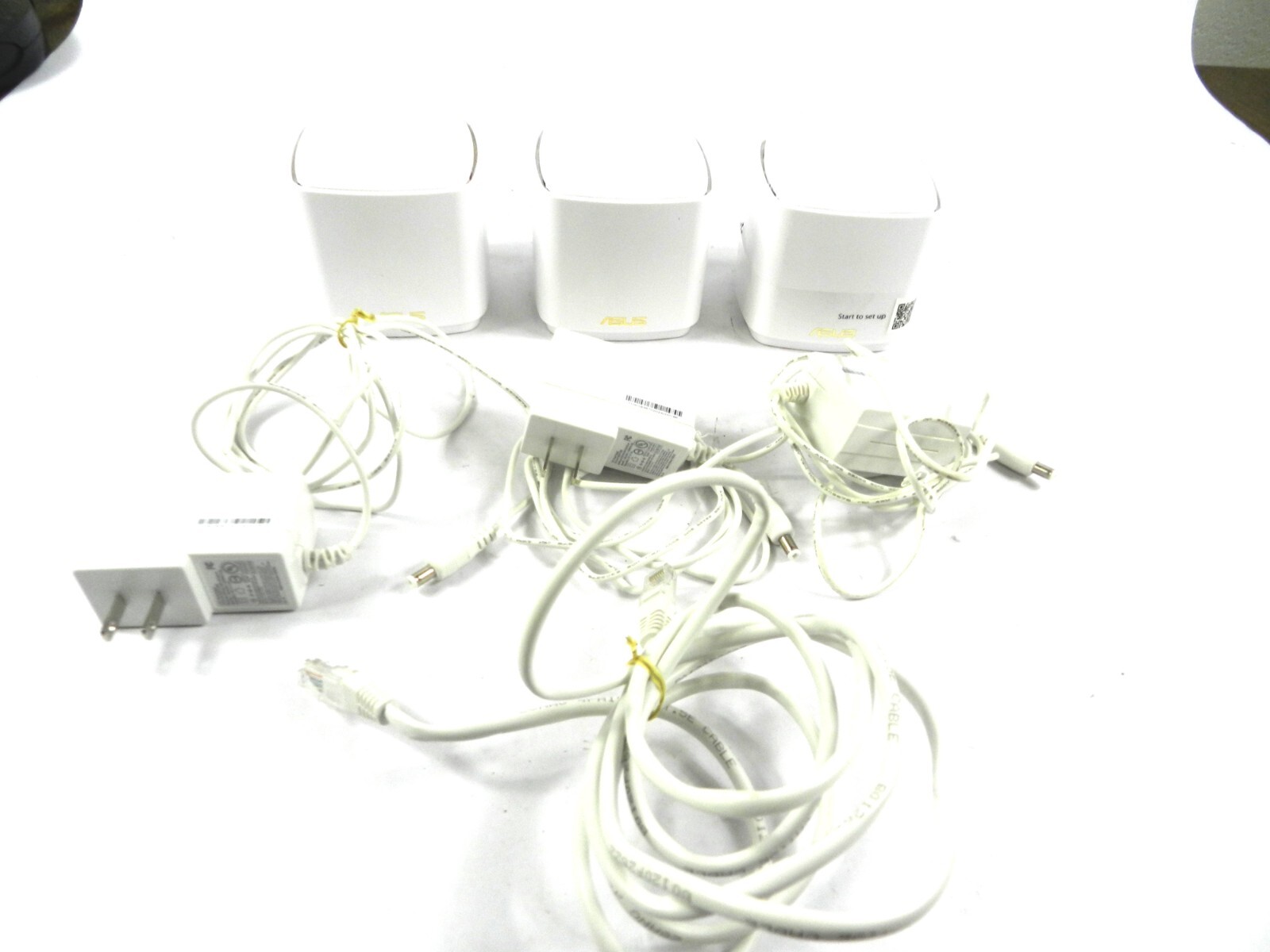 LOT (8) EERO A010001 1st Generation Dual Band WiFi Router w Power Cords D333