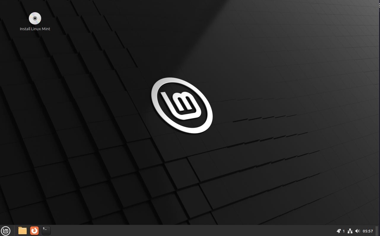 Linux Mint 22 XFCE Edition - Bootable Live/Installer USB | Same Day Shipping USA