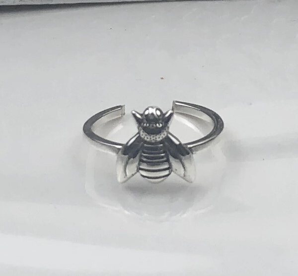Valentine's Adjustable Bumble Bee Toe Ring For Her Solid Metal 925 SS