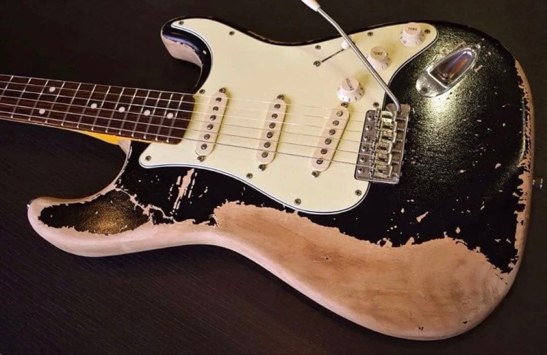 Heavy Relic Stratocasterrosie