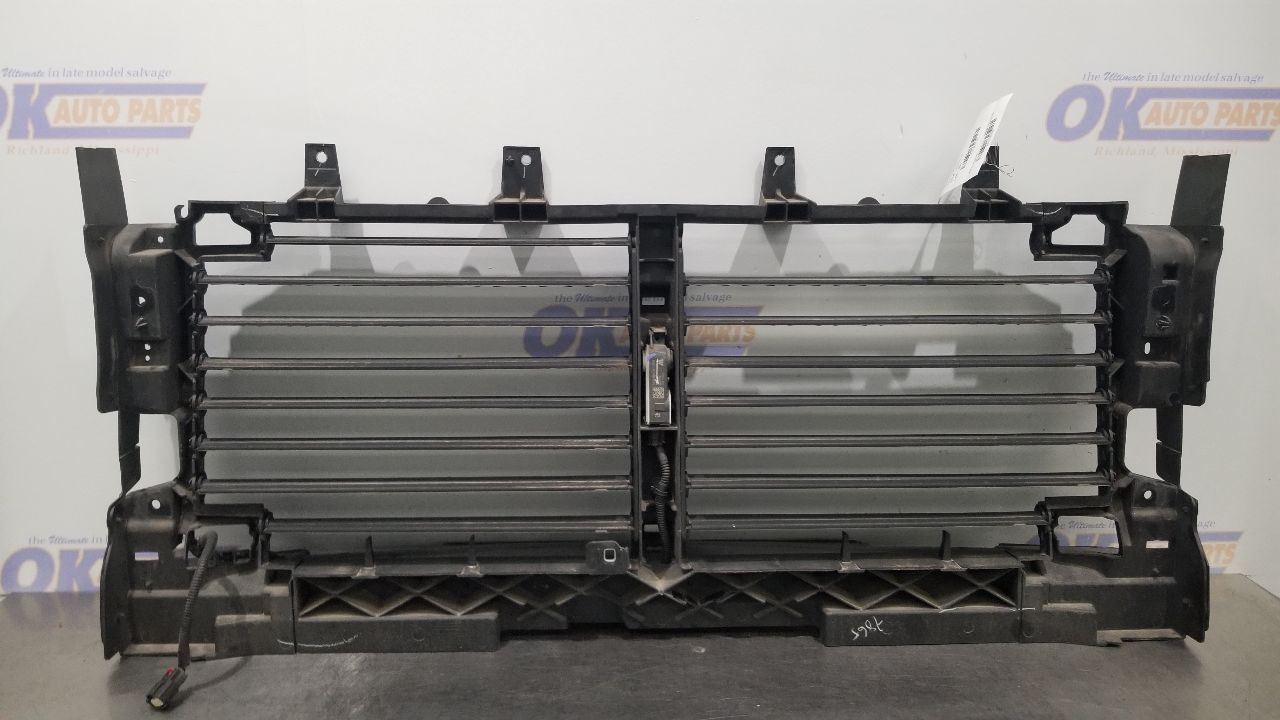 22 CHEVY SILVERADO 1500 CLASSIC UPPER AIR SHUTTER 2.7L