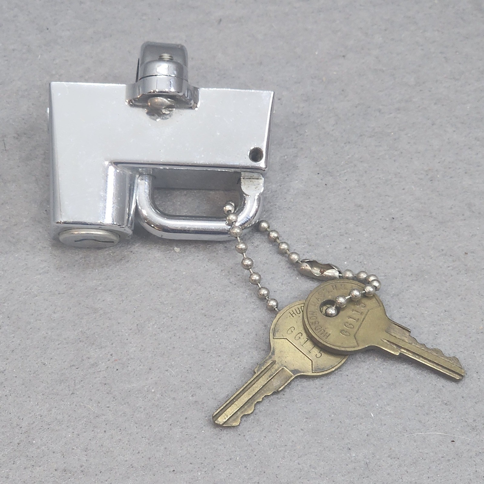 Motorcycle Helmet Lock, for Cruiser Helmet Lock 1-1/4 to 1-1/2 2 keys