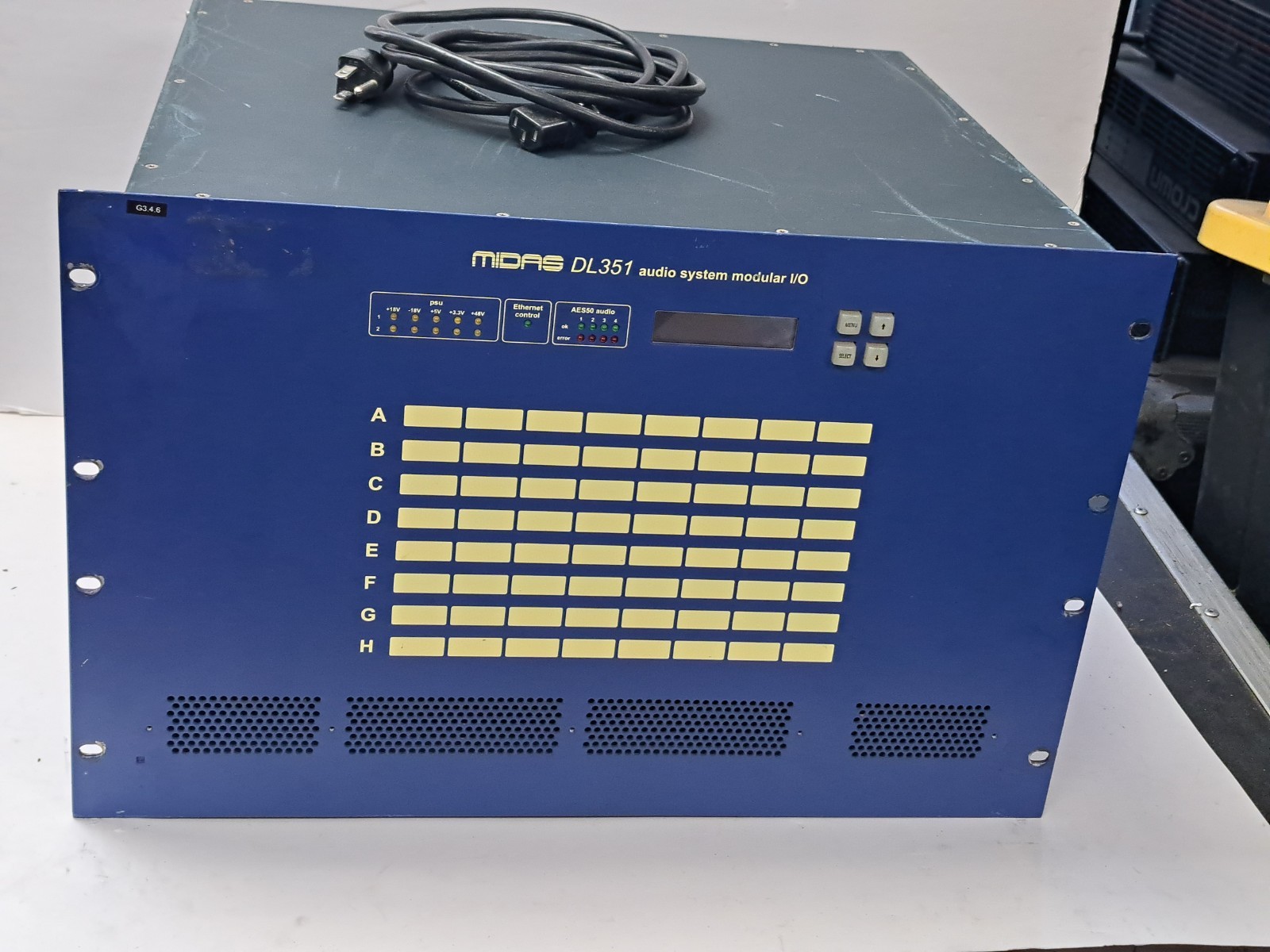 Midas DL351 Modular Stage Box with 8 DL441 Mic Line Input Card 64 Inputs