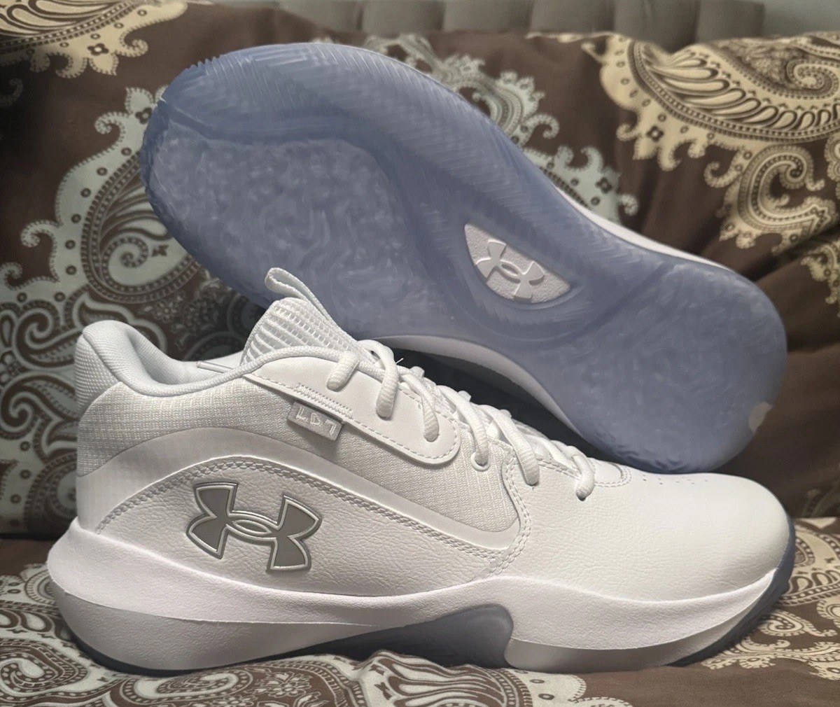 Under Armour Lockdown 7 Basketball Shoes Men's 11.5 White Silver Mid 3028512
