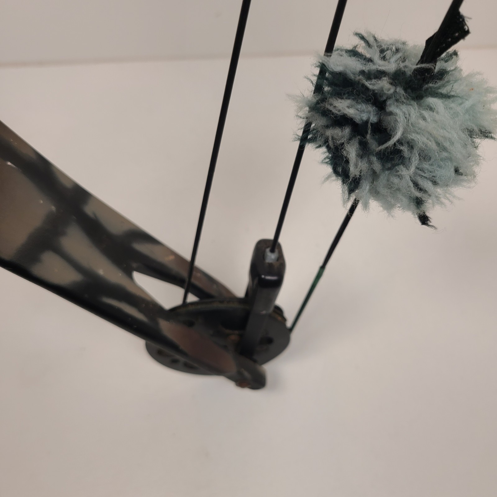 Vintage Bear First Strike XL Archery Compound Bow Camo