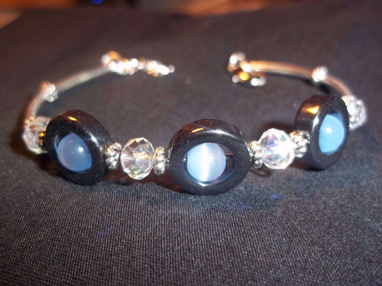 Tibetan Silver BLUE Cat Eye Bead & CLEAR Crystal Bead CUFF Bracelet B-23