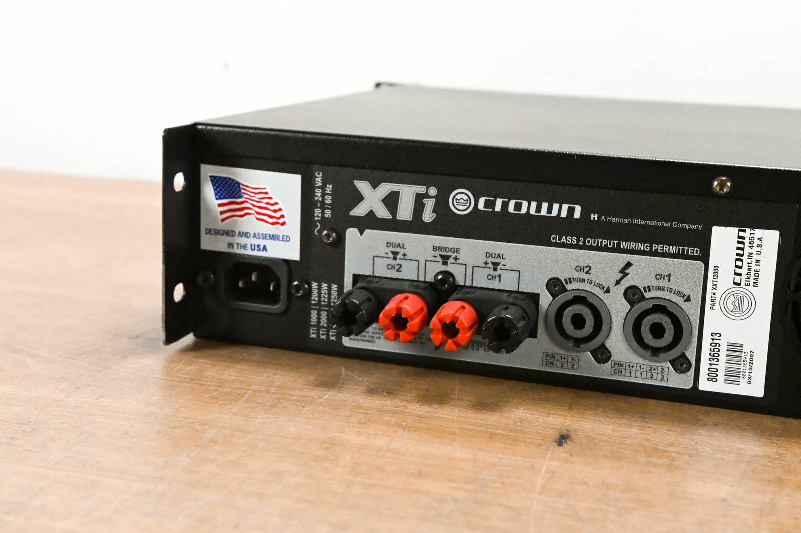 Crown XTi 2000 2-Channel Power Amplifier with DSP CG013C2